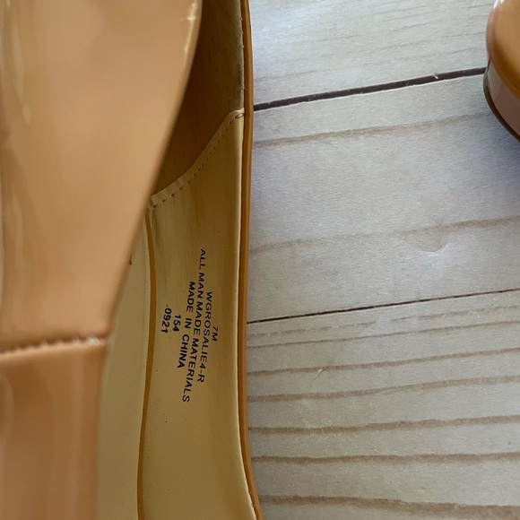 Guess nwt patent pumps - Picture 6 of 8